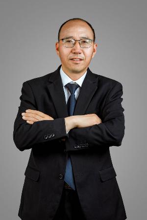 冯艳成