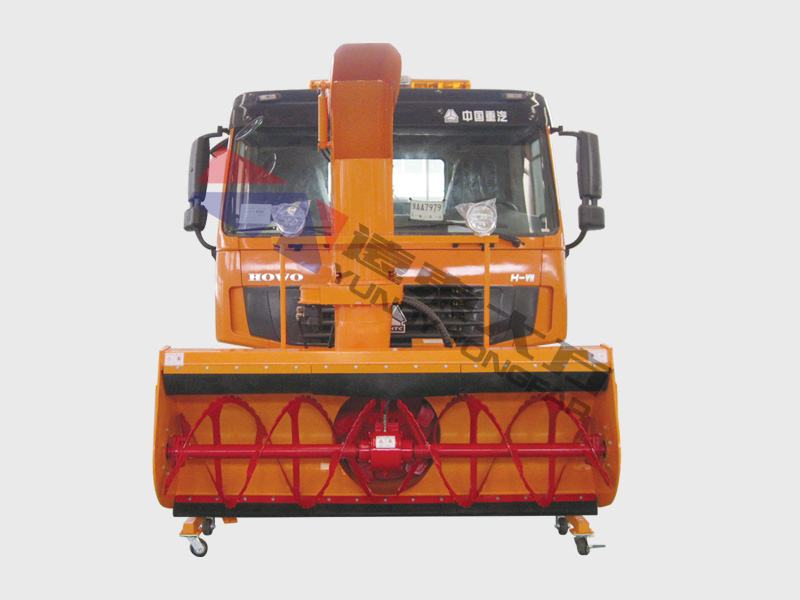車載式揚雪機