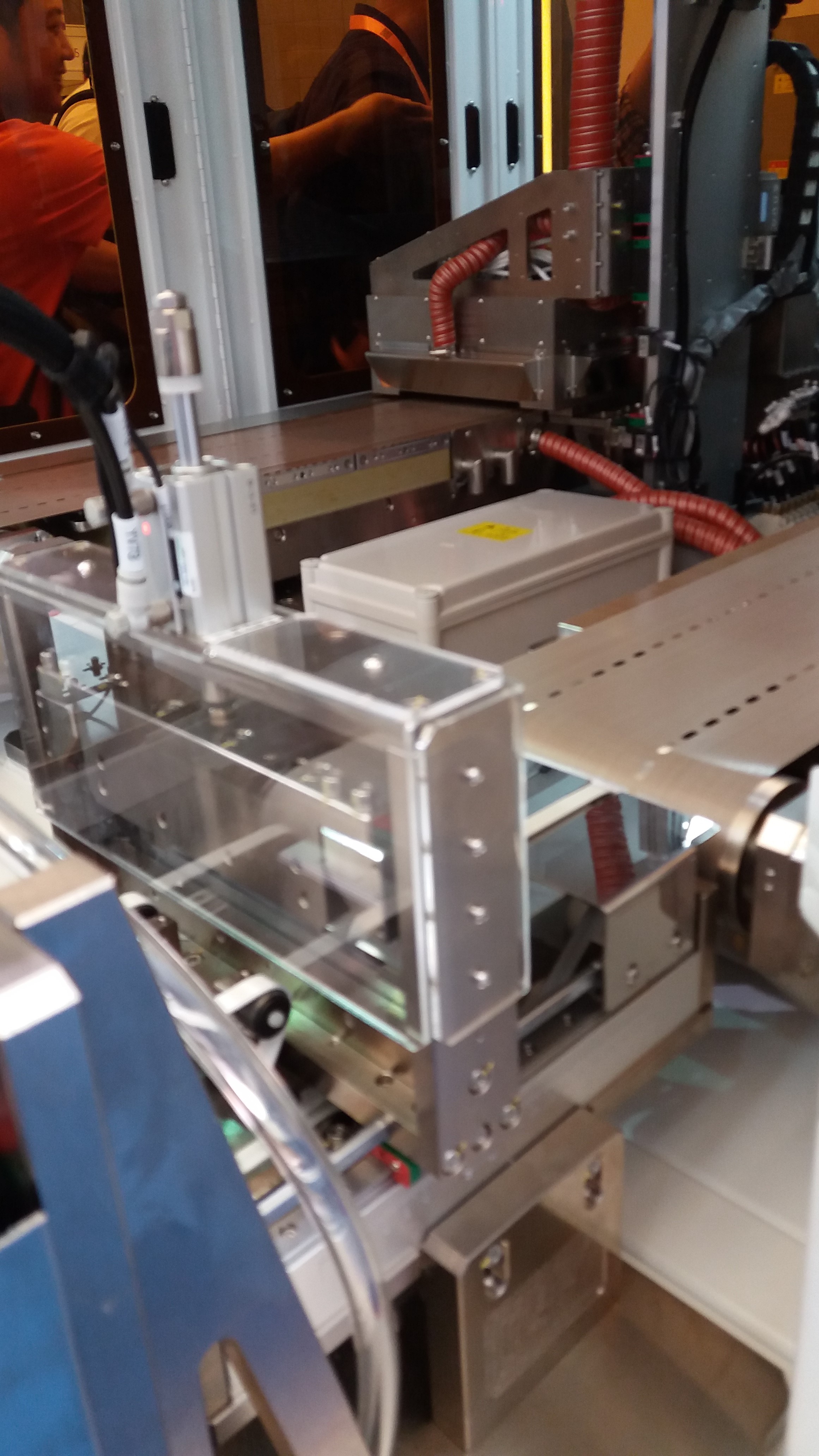 串焊机皮带应用于太阳能硅片自动串焊机,国内大部分大型太阳能电池